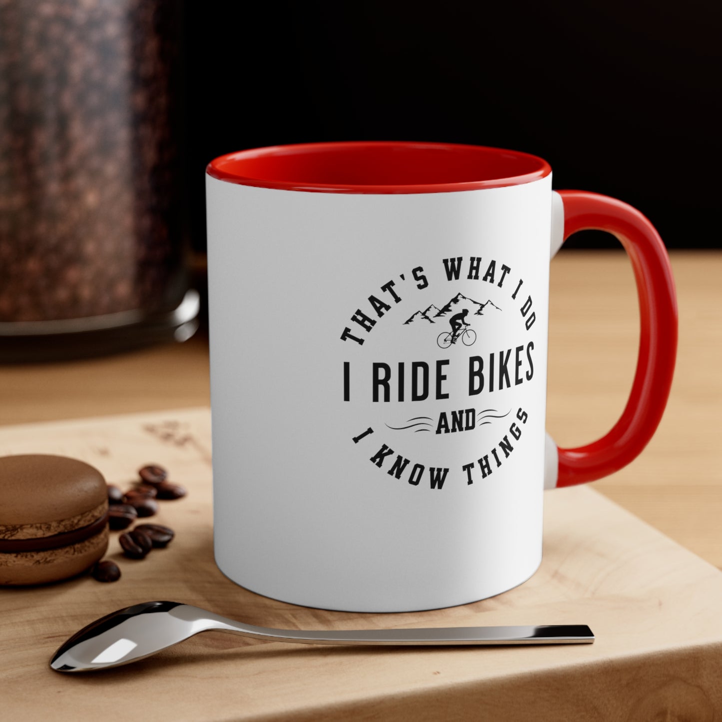 Taza Eso es lo que hago, ando en bicicleta y sé cosas.